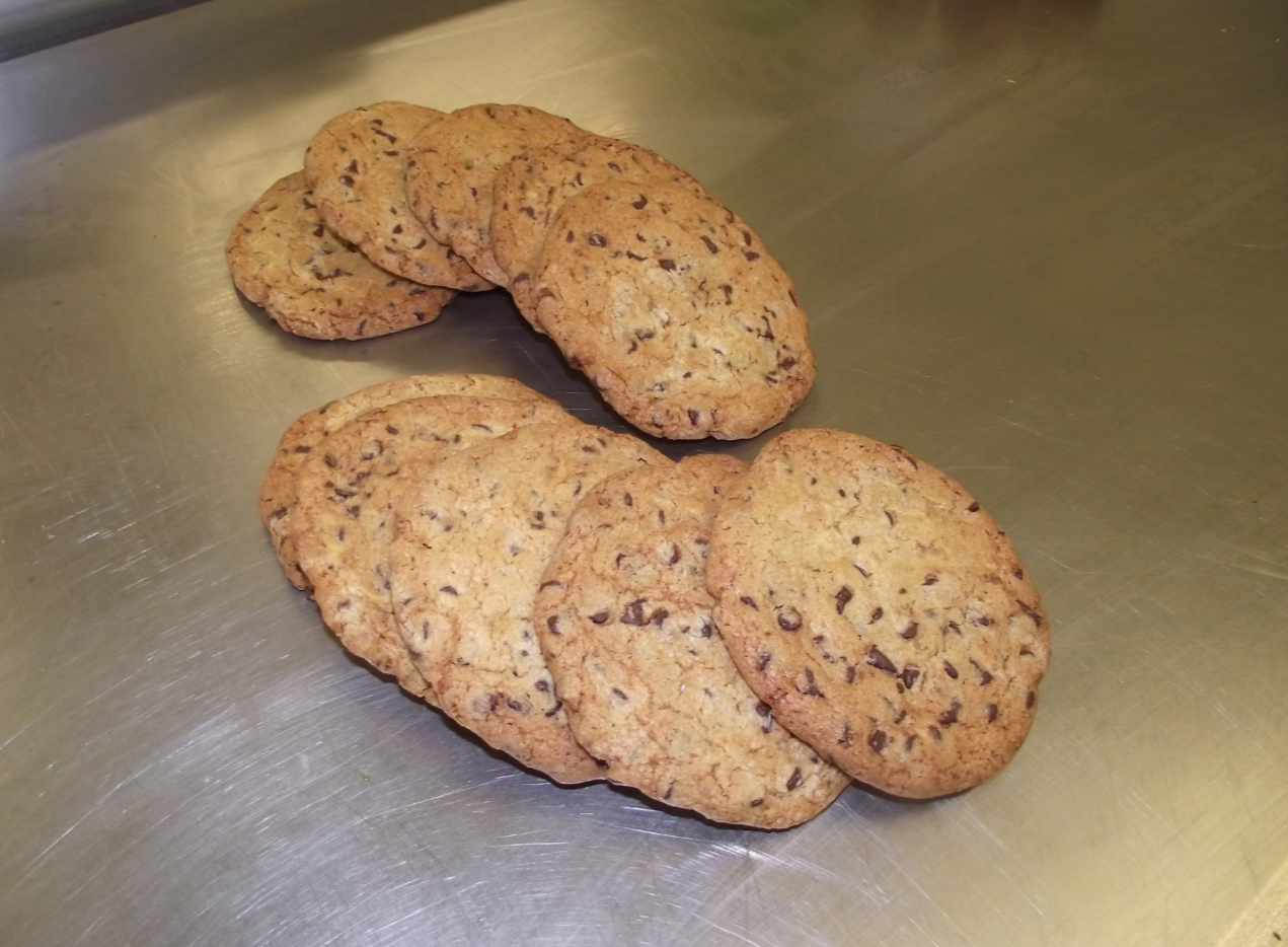 lot de cookies aux pépites de chocolat