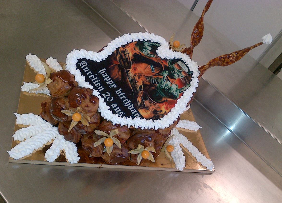pièce montée choux et nougatine hard rock.